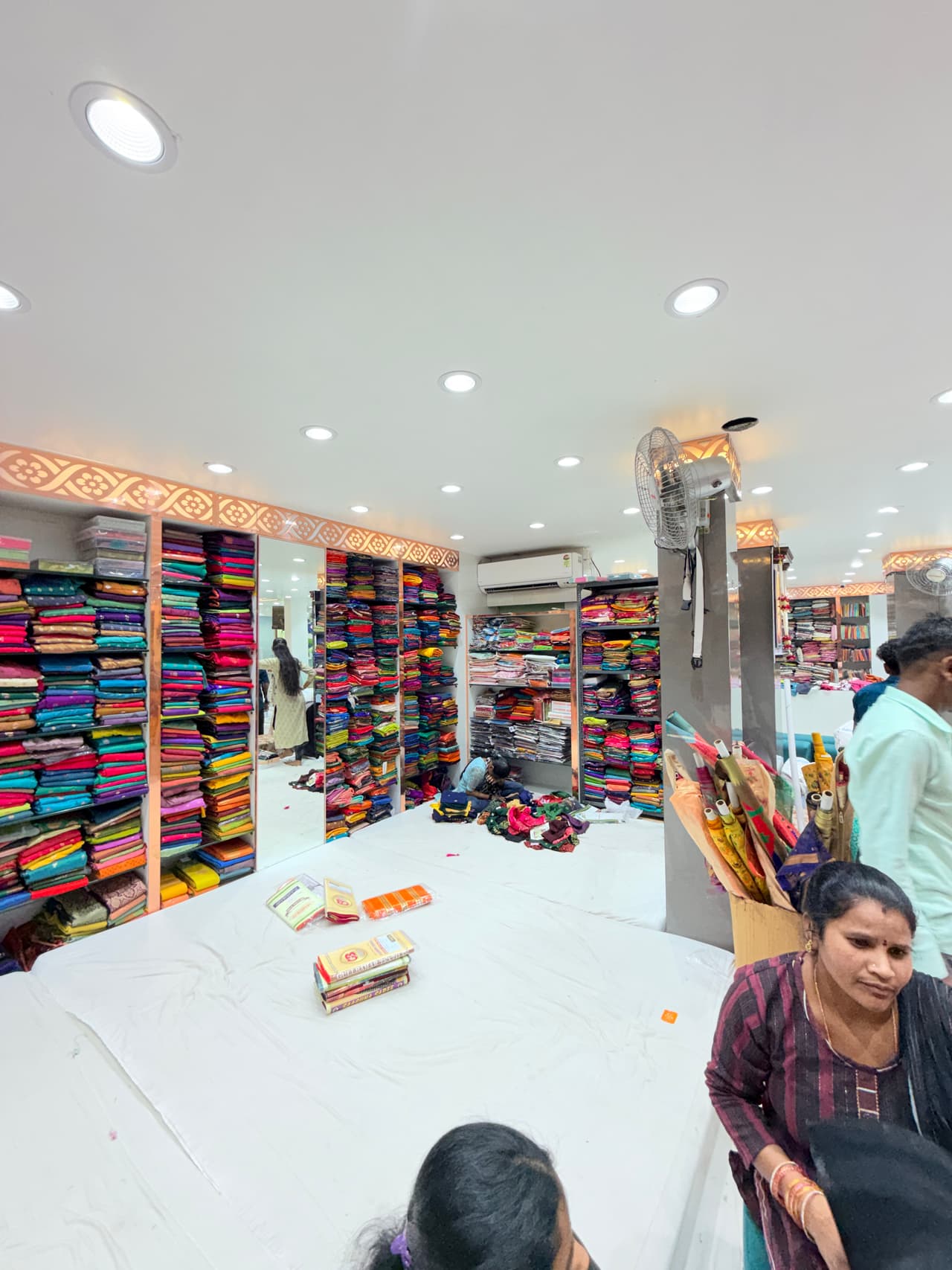 Shop Collection 15 - Colorful Motifs